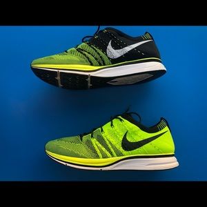 Nike Flyknit Trainer Volt